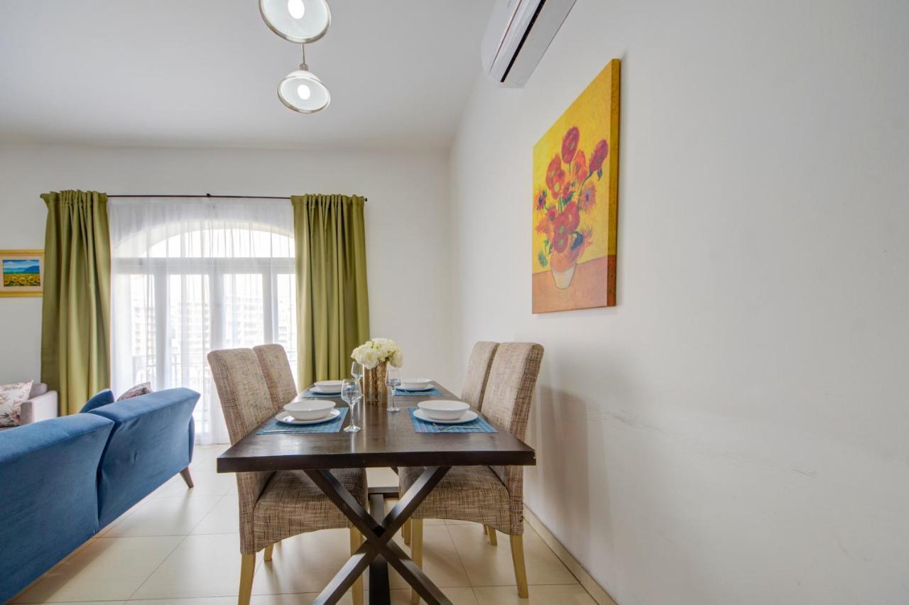 St Julians 2 Bedroom Apartment With Commanding Seaviews By Shortletsmalta San Ġiljan Extérieur photo