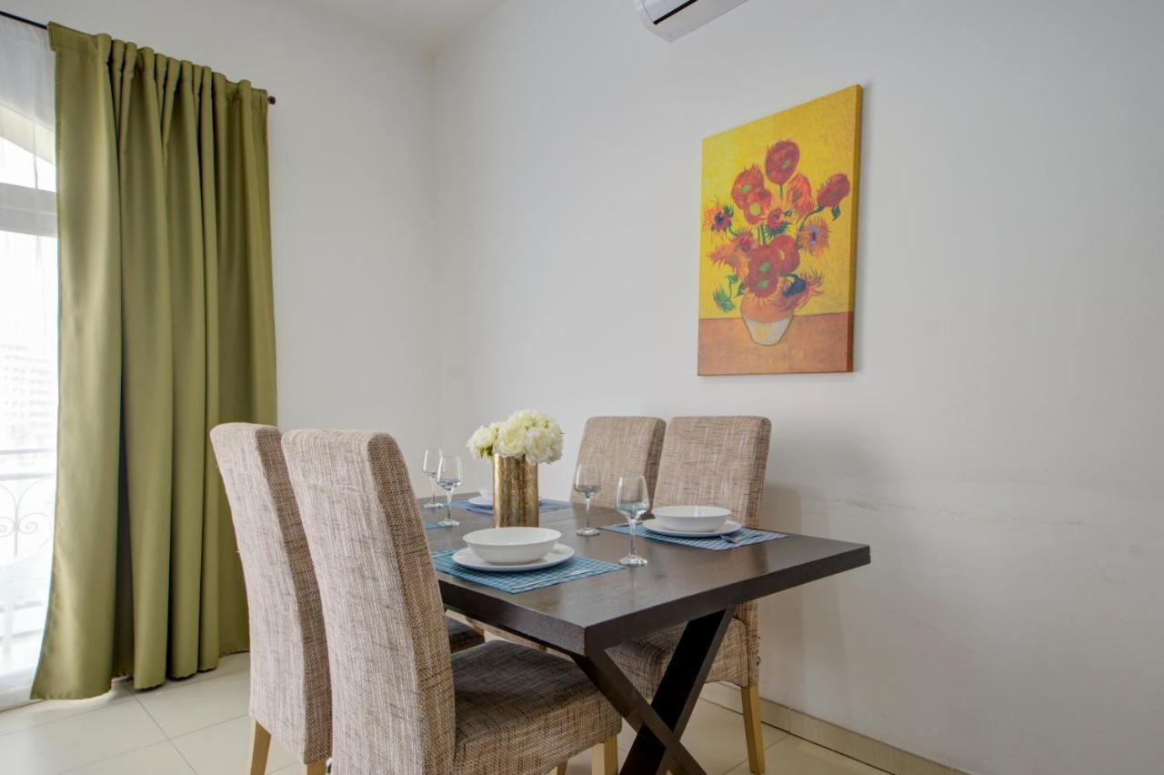 St Julians 2 Bedroom Apartment With Commanding Seaviews By Shortletsmalta San Ġiljan Extérieur photo